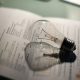 Ya llegan las nuevas tarifas eléctricas, ¿o no?: así es cómo podrían afectar a tu factura de la luz