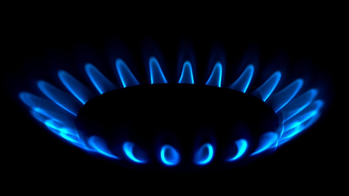 El precio del gas caerá hasta los 20 €/MWh en marzo y entrará en una “debacle” durante 2024