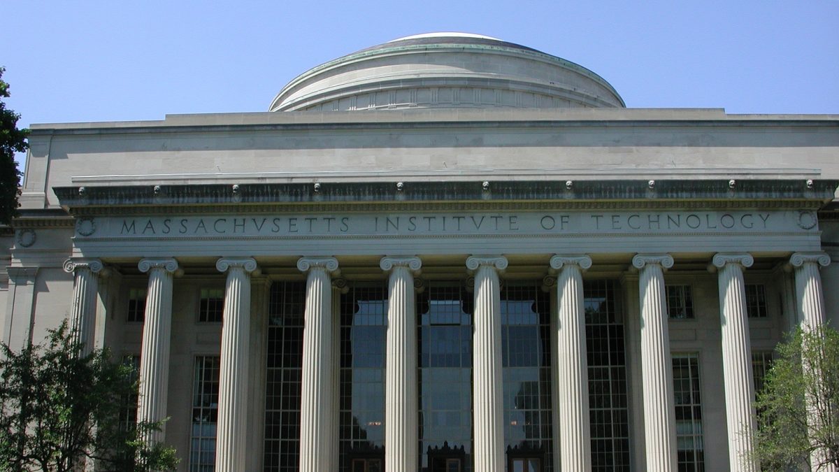 Investigadores del MIT crean un hormigón que convertiría el asfalto en una enorme batería