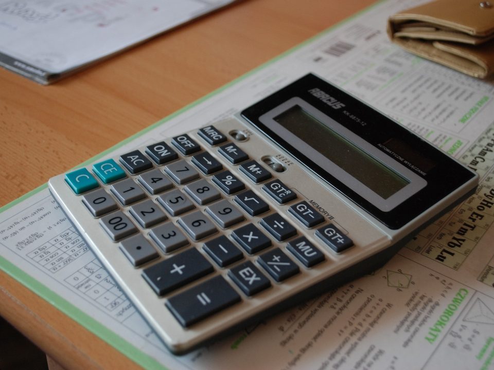 El IVA de la luz apunta a su regreso al 10% en julio, con el repunte del precio de la electricidad este mes