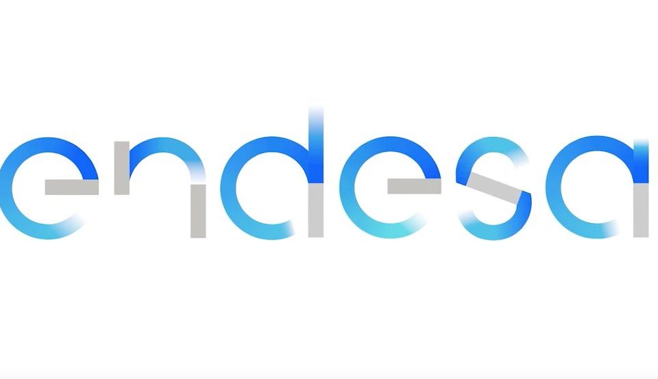 Endesa dona un millón de euros y condona las facturas de la luz a los damnificados por la DANA