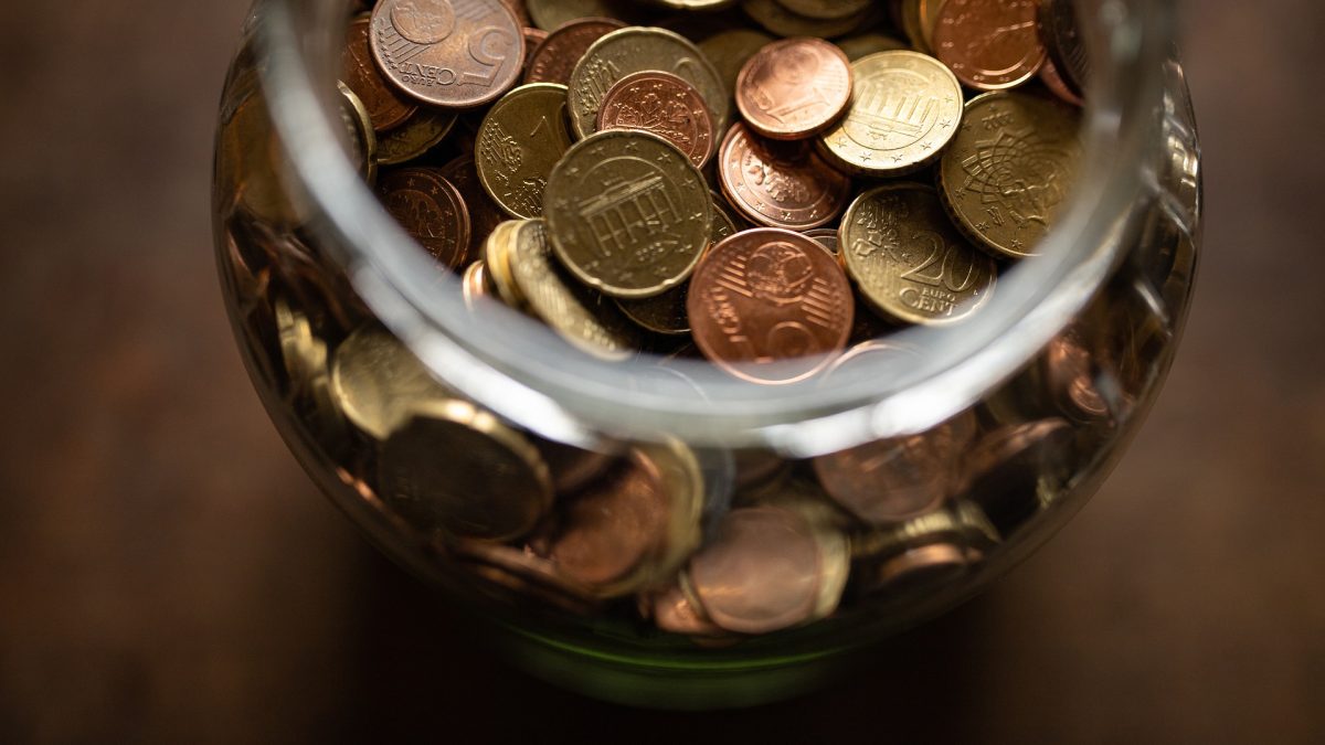 El precio de la luz se eleva hasta los 115,33 euros/MWh en lo que va de diciembre y toca máximos en 22 meses