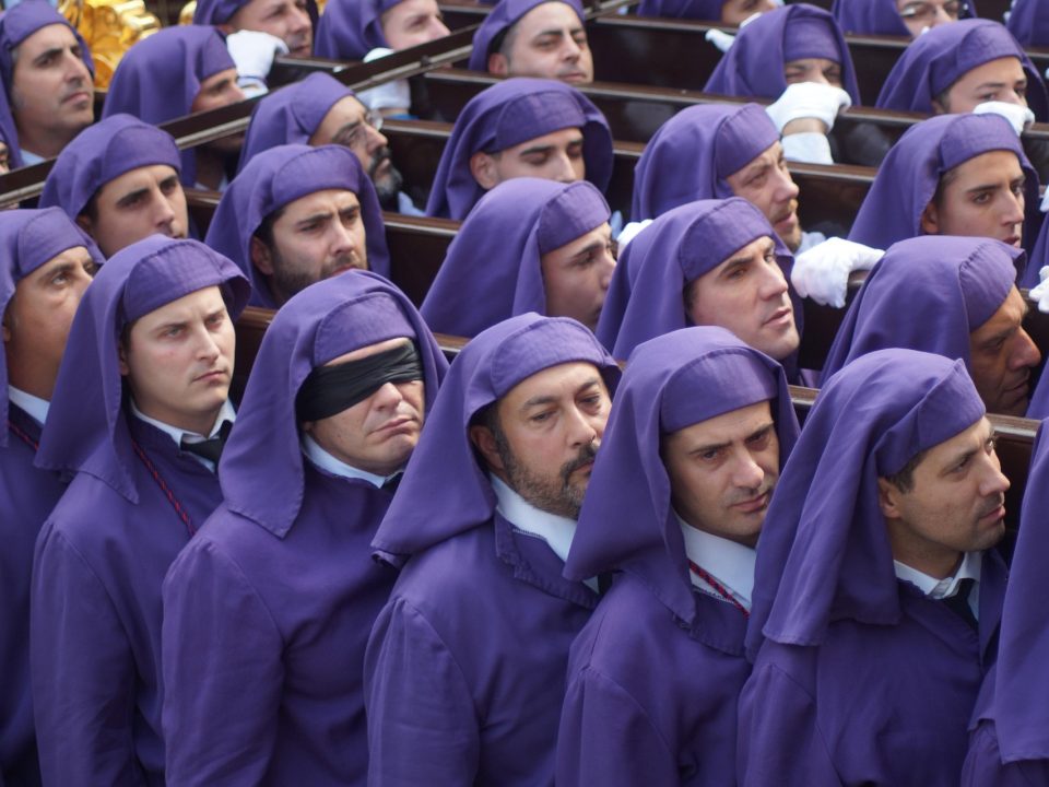 La baja demanda marca el paso de esta histórica Semana Santa en el mercado eléctrico español