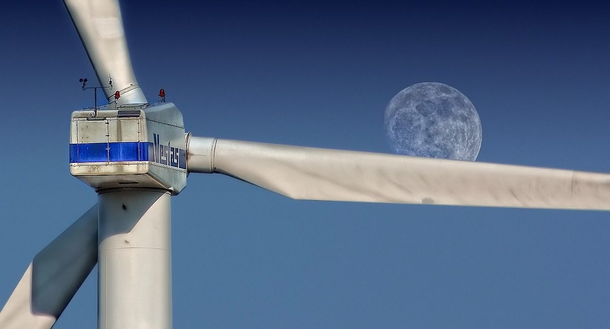 El crecimiento de la energía solar y la eólica cubrió toda la nueva demanda de electricidad en los tres primeros trimestres de 2025